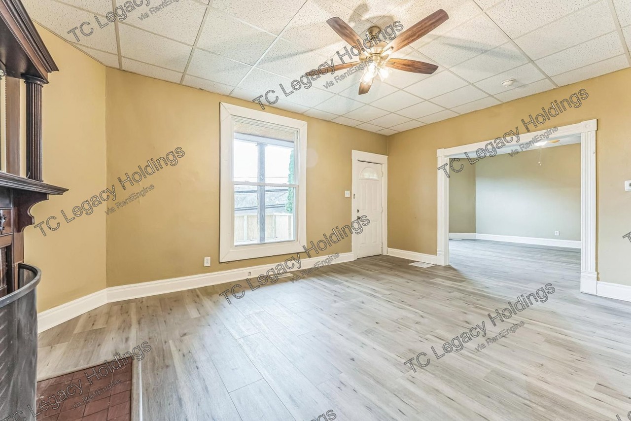 1502 W Virginia Ave - Photo 7 of 31