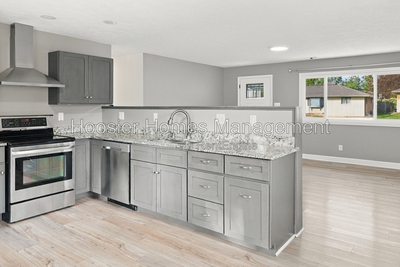 521 S 4th Ave - Photo 5 of 18