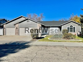 featured image of 1320 E Peacock St