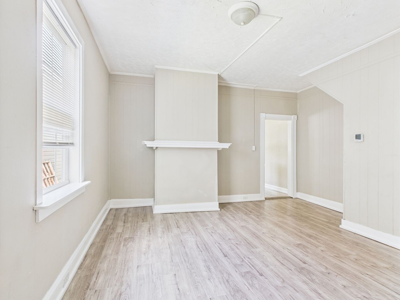 1456 Ferndale Ave #1454 - Photo 3 of 31