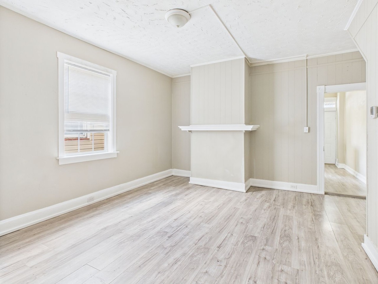 1456 Ferndale Ave #1454 - Photo 5 of 31