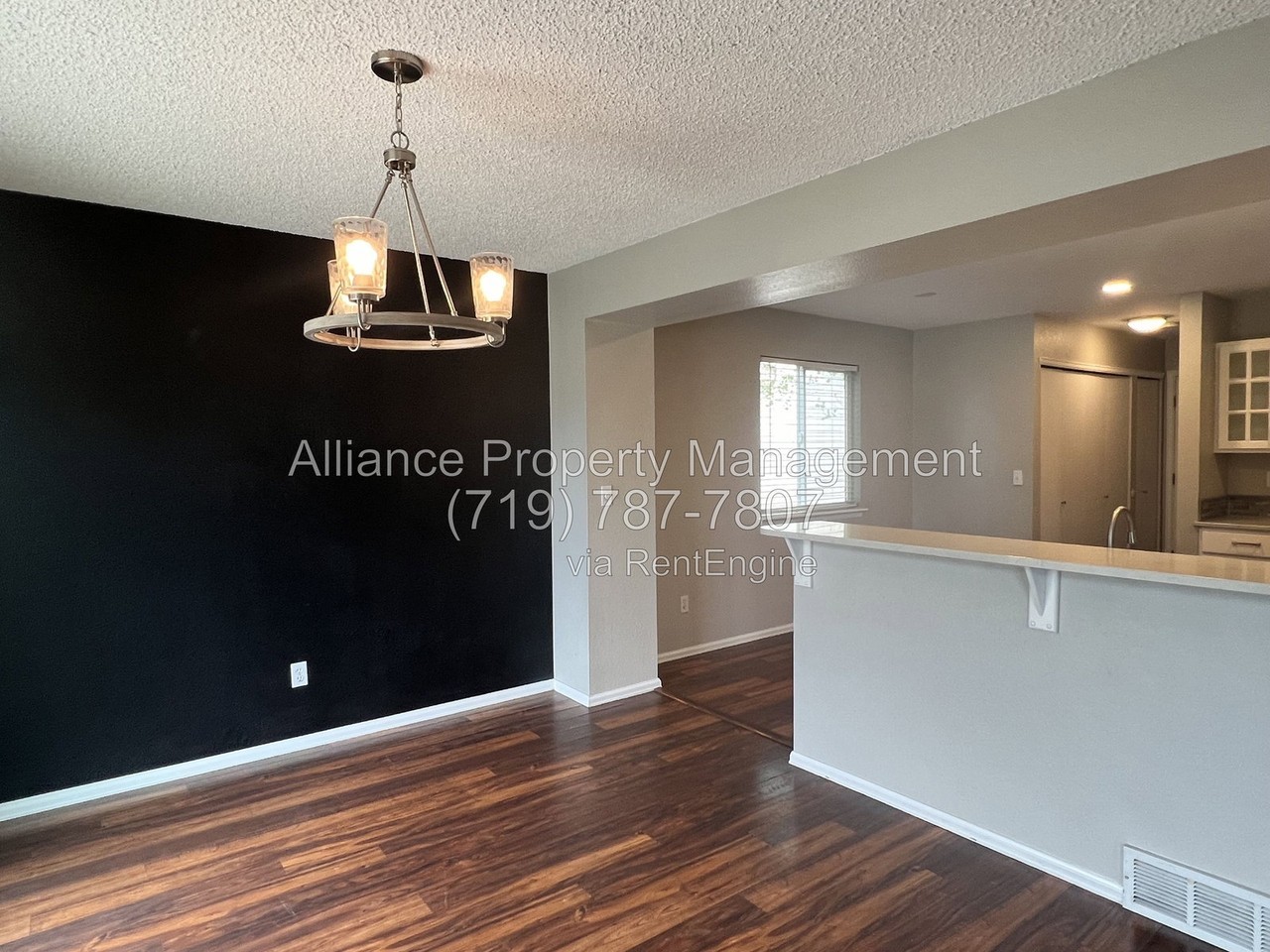 5985 Christa Ct - Photo 5 of 38