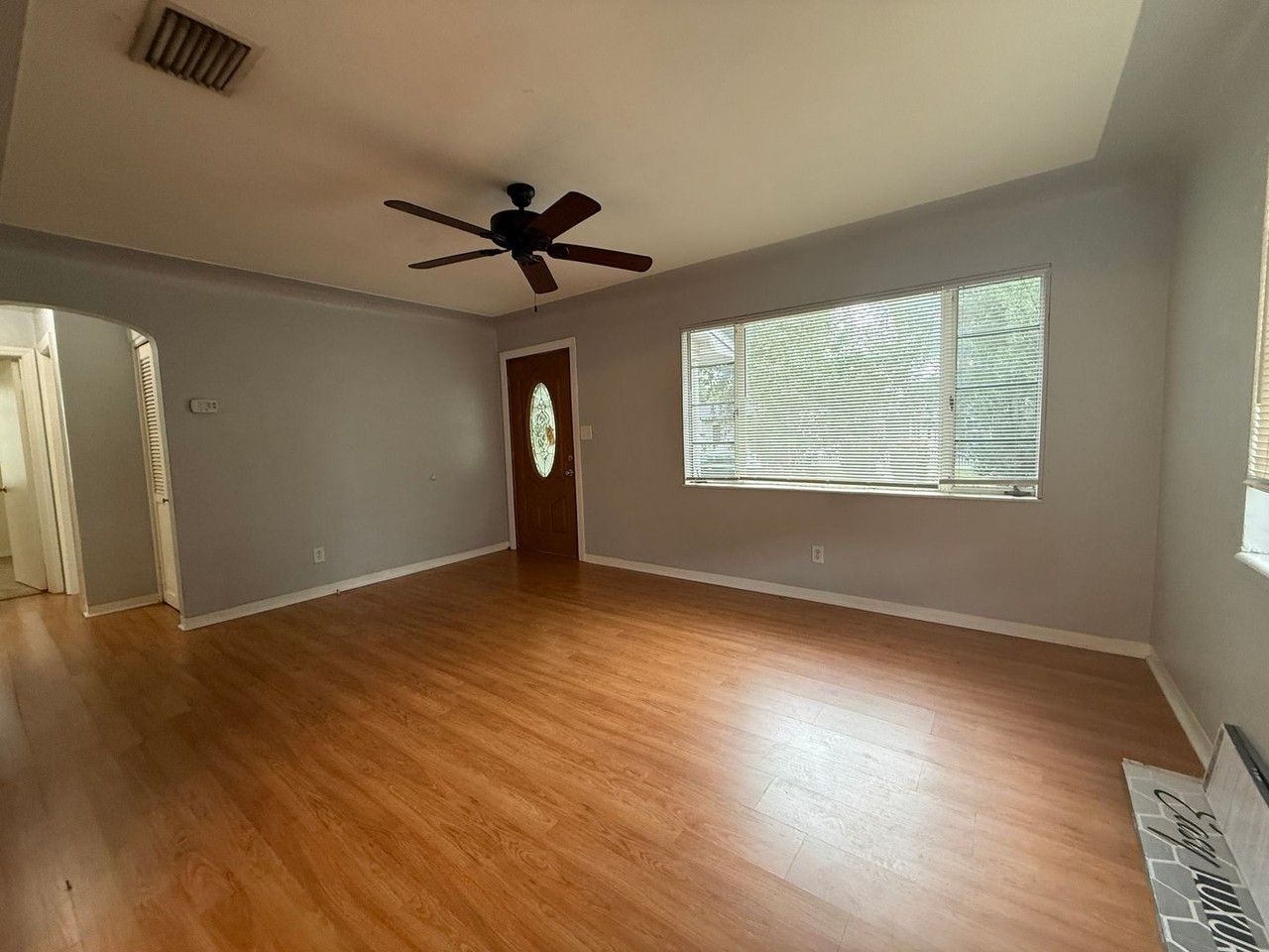 1435 15th St N - Photo 6 of 38