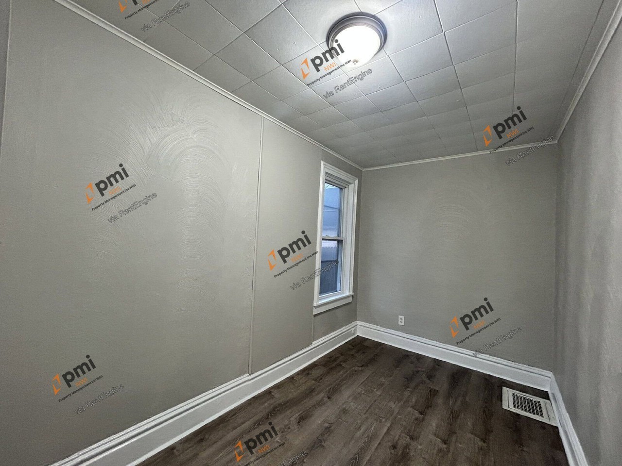 403 Rose St - Photo 7 of 18