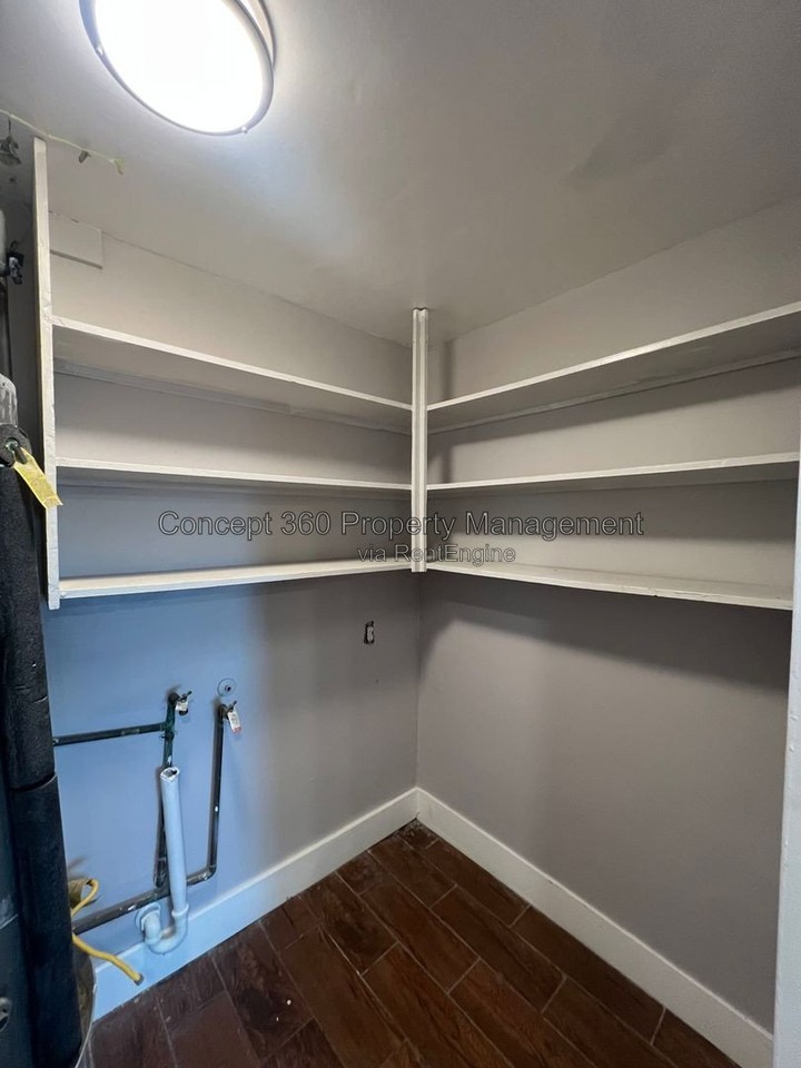 13719 Yukon Ave - Photo 4 of 18