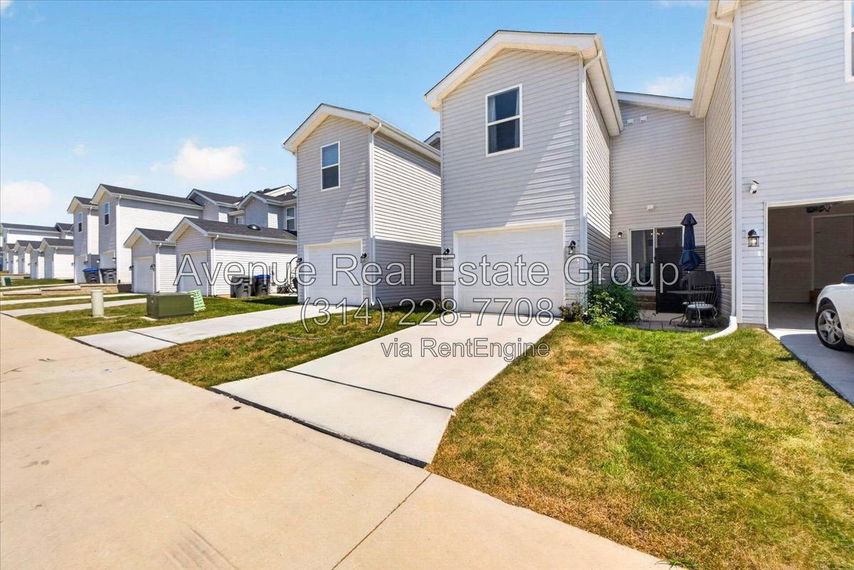 427 Sunset Hollow Dr - Photo 3 of 36