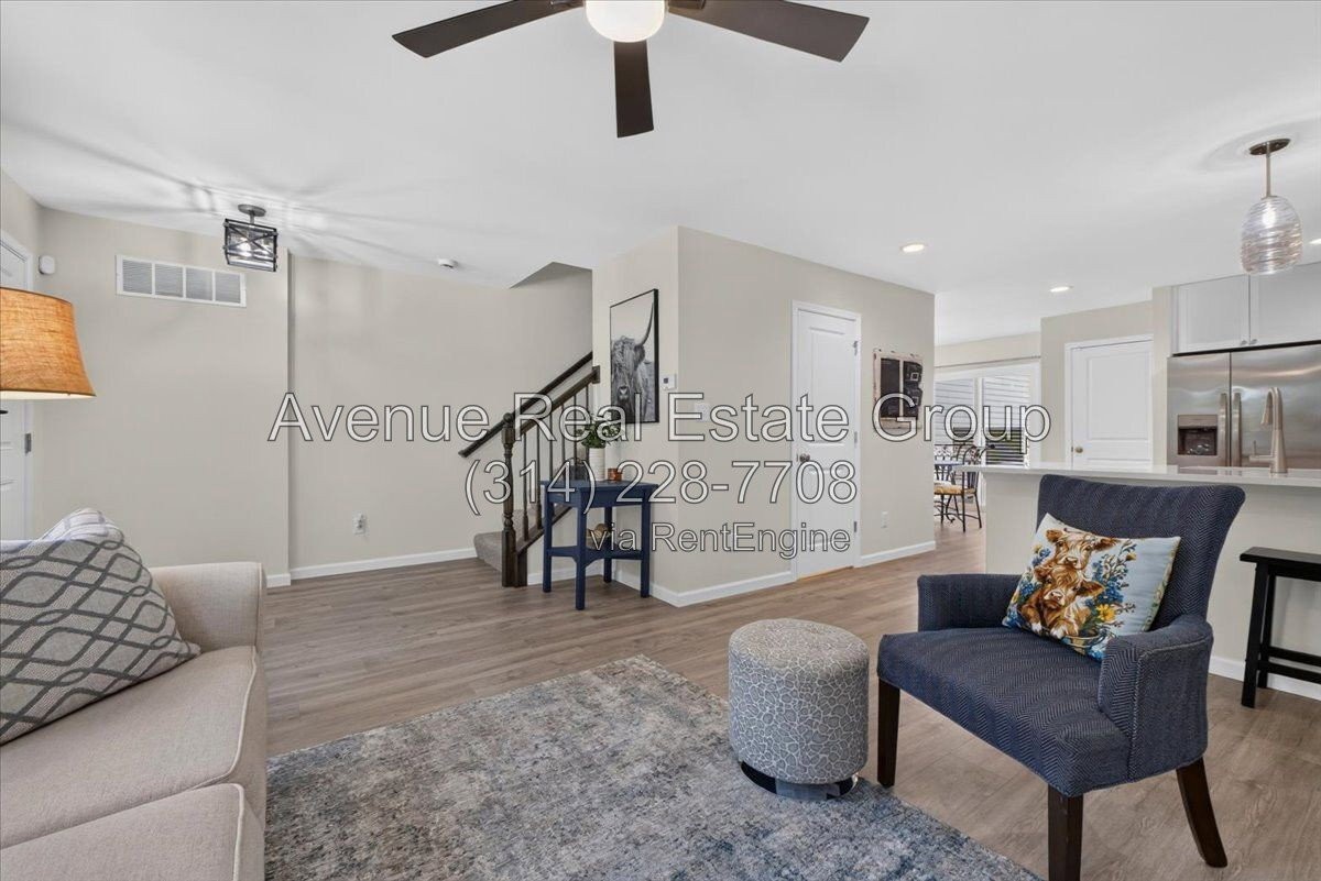 427 Sunset Hollow Dr - Photo 4 of 36
