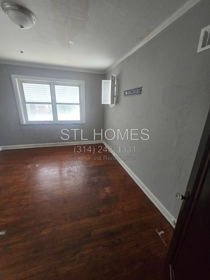 3217 Kemp Dr - Photo 5 of 20