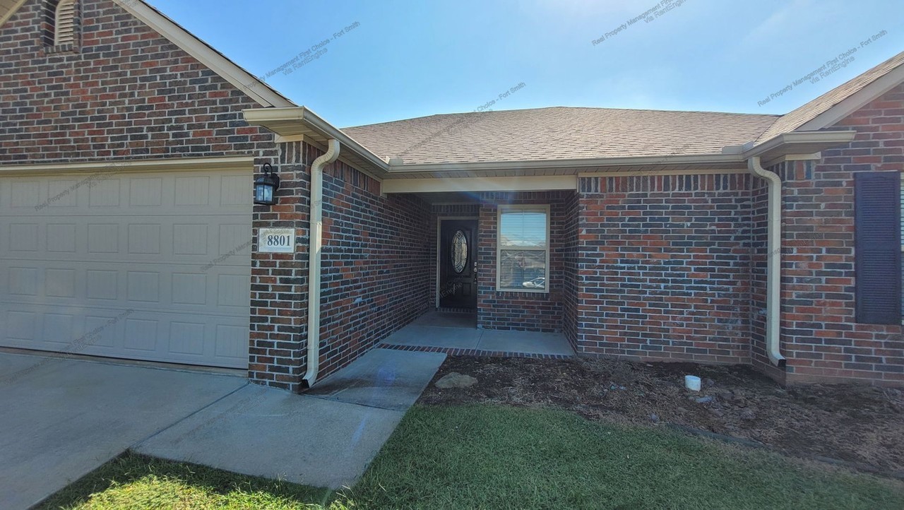 8801 Vickery Ln - Photo 2 of 19