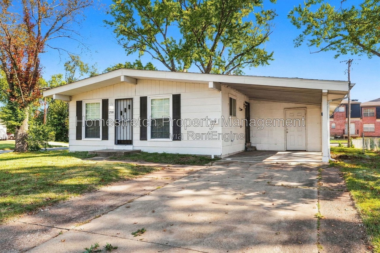 1790 Beverly Dr - Photo 3 of 24