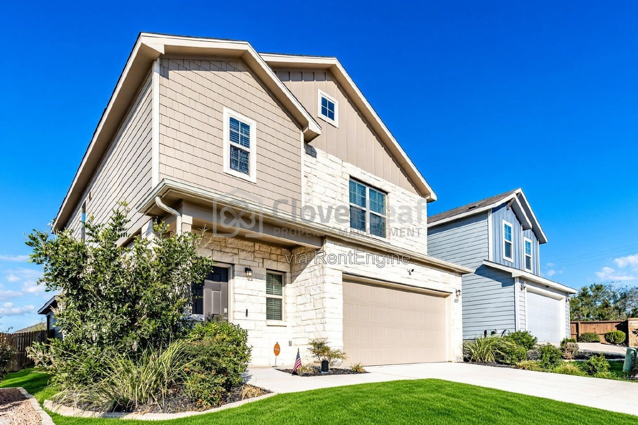 827 Laurel Run - Photo 2 of 38