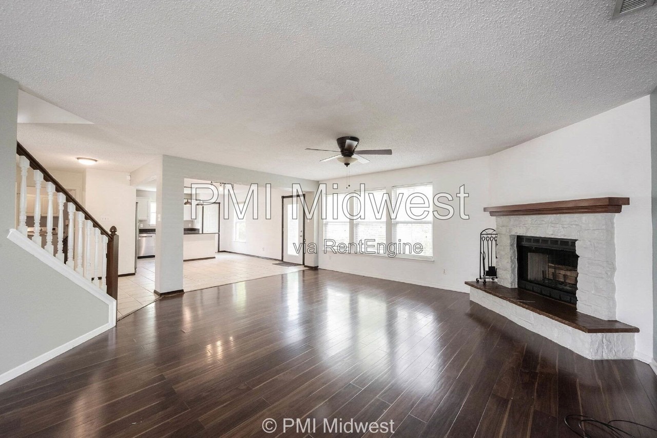 6114 Amber Valley Ln - Photo 6 of 31