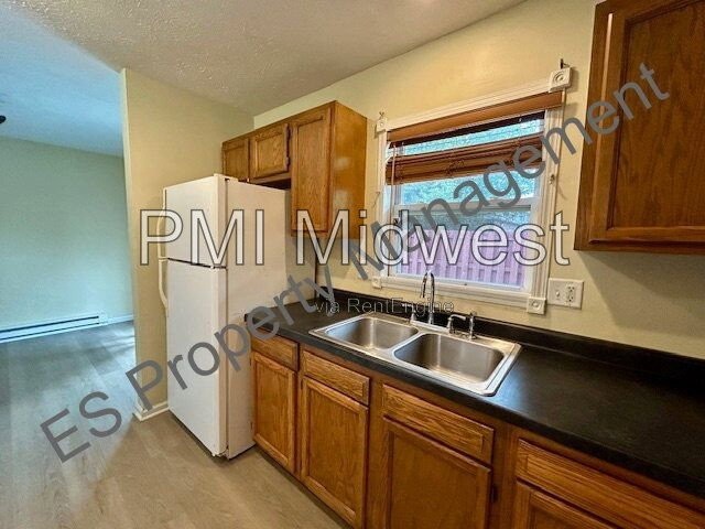 718 Southfield Ct - Photo 6 of 20
