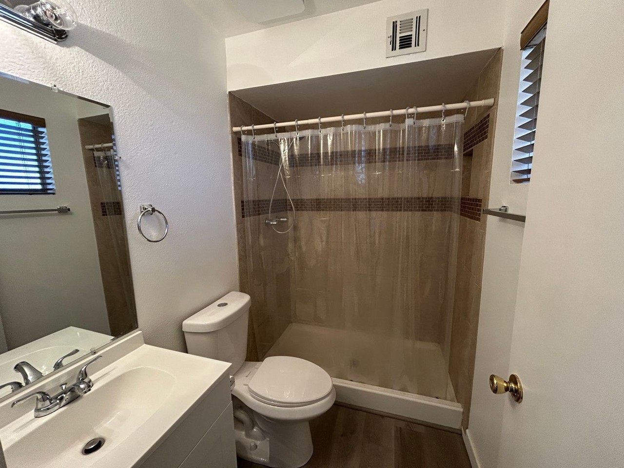 14409 N 45th Ave - Photo 5 of 17
