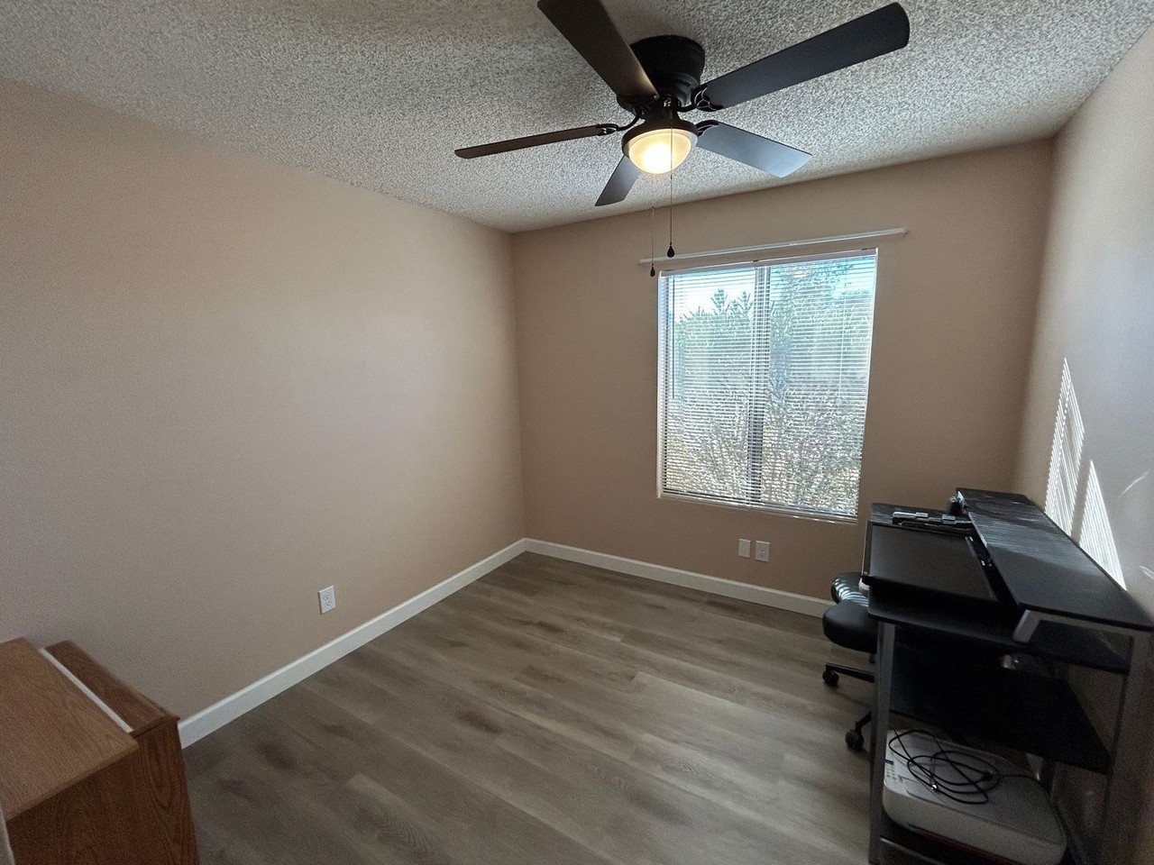 14409 N 45th Ave - Photo 6 of 17