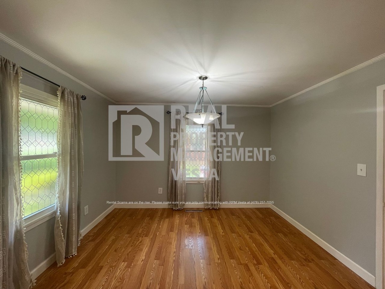 2567 Huntington Dr - Photo 6 of 16