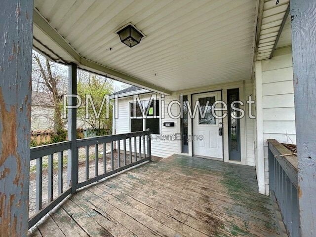 2816 Perkins Ave - Photo 5 of 28