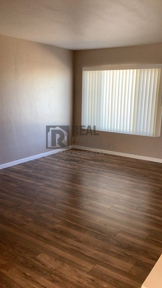 2108 Hughes Ln - Photo 4 of 12