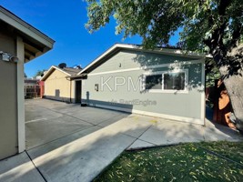 featured image of 7911 Montgomery Ave