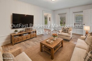 featured image of 915 E Palmetto St #5