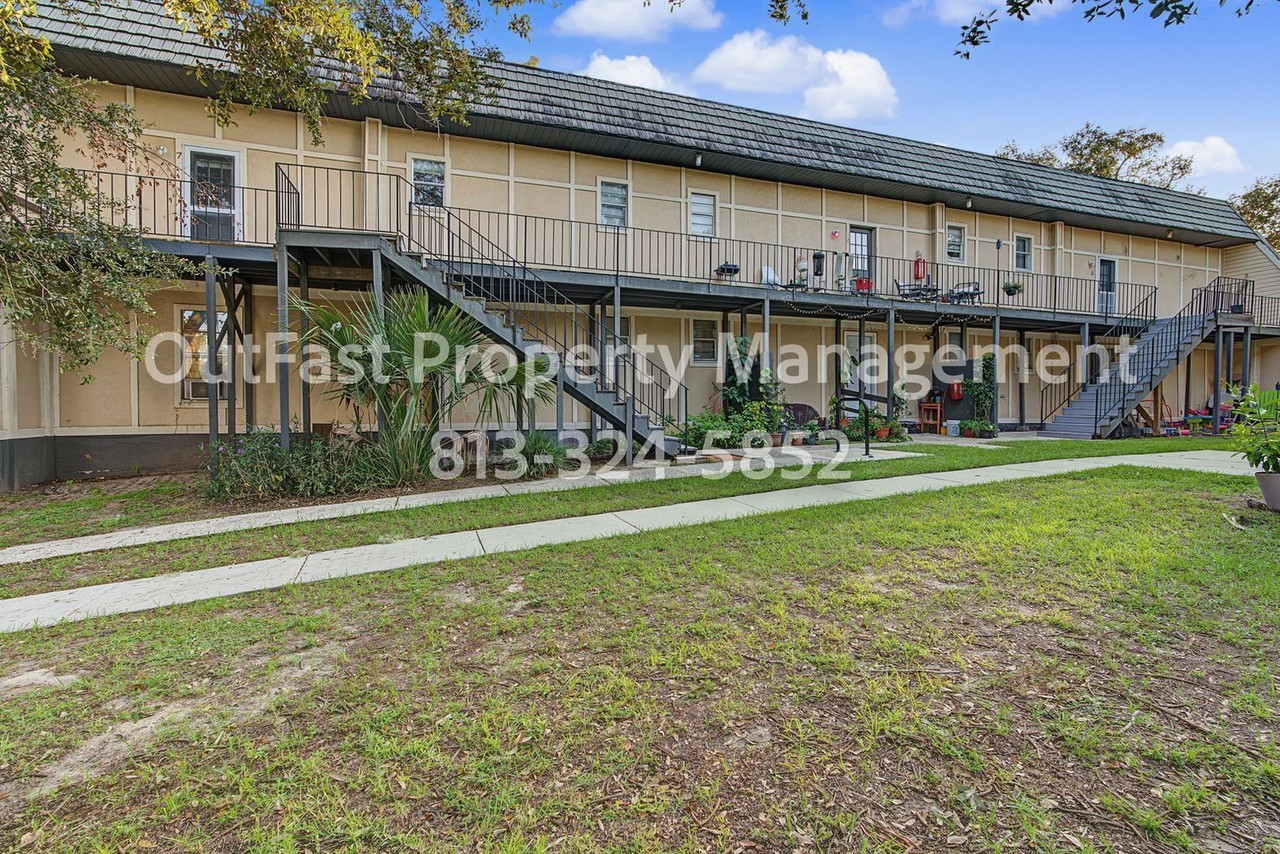 915 E Palmetto St #5 - Photo 2 of 29