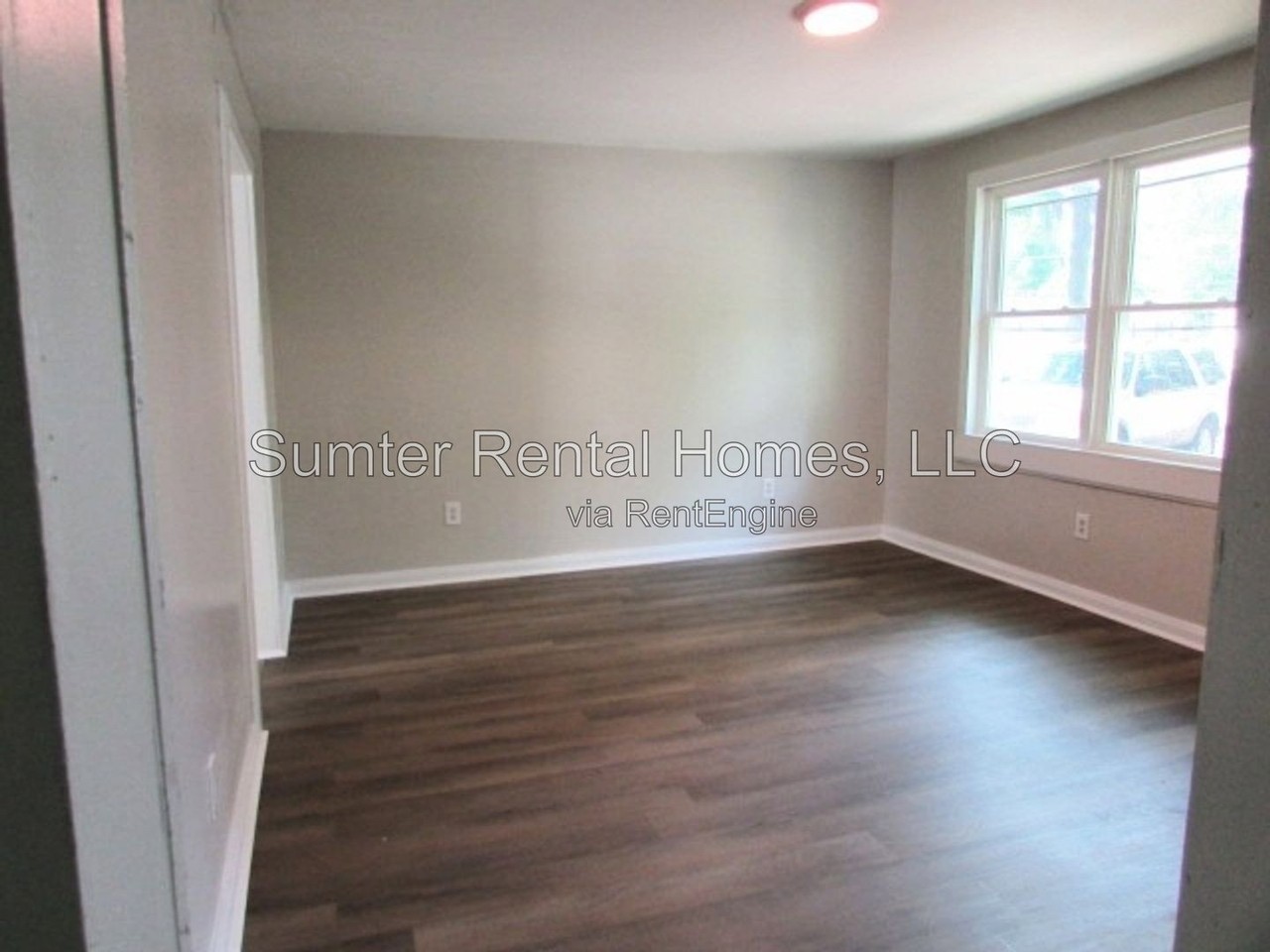 408 Robney Dr - Photo 2 of 9