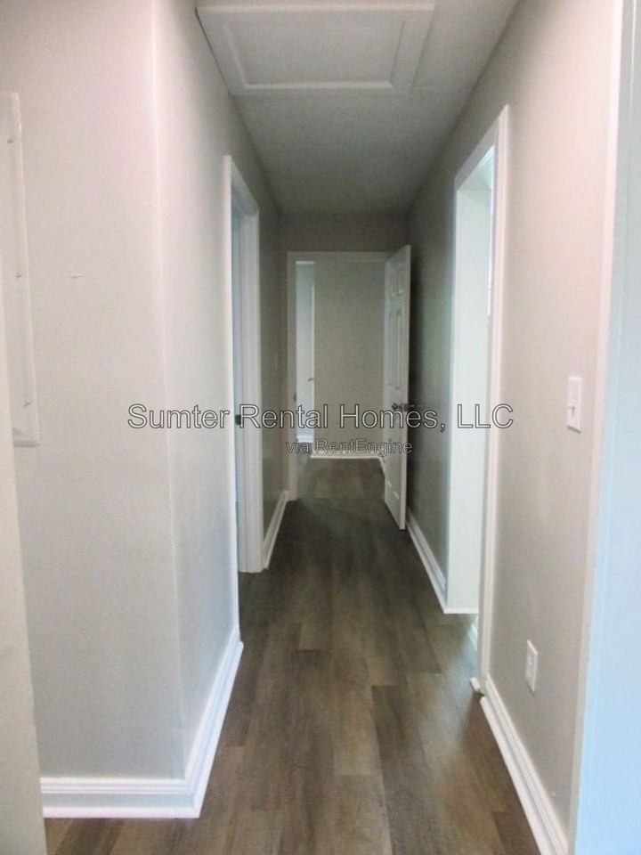 408 Robney Dr - Photo 7 of 9