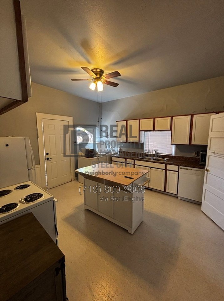 607 E Evans Ave - Photo 4 of 13