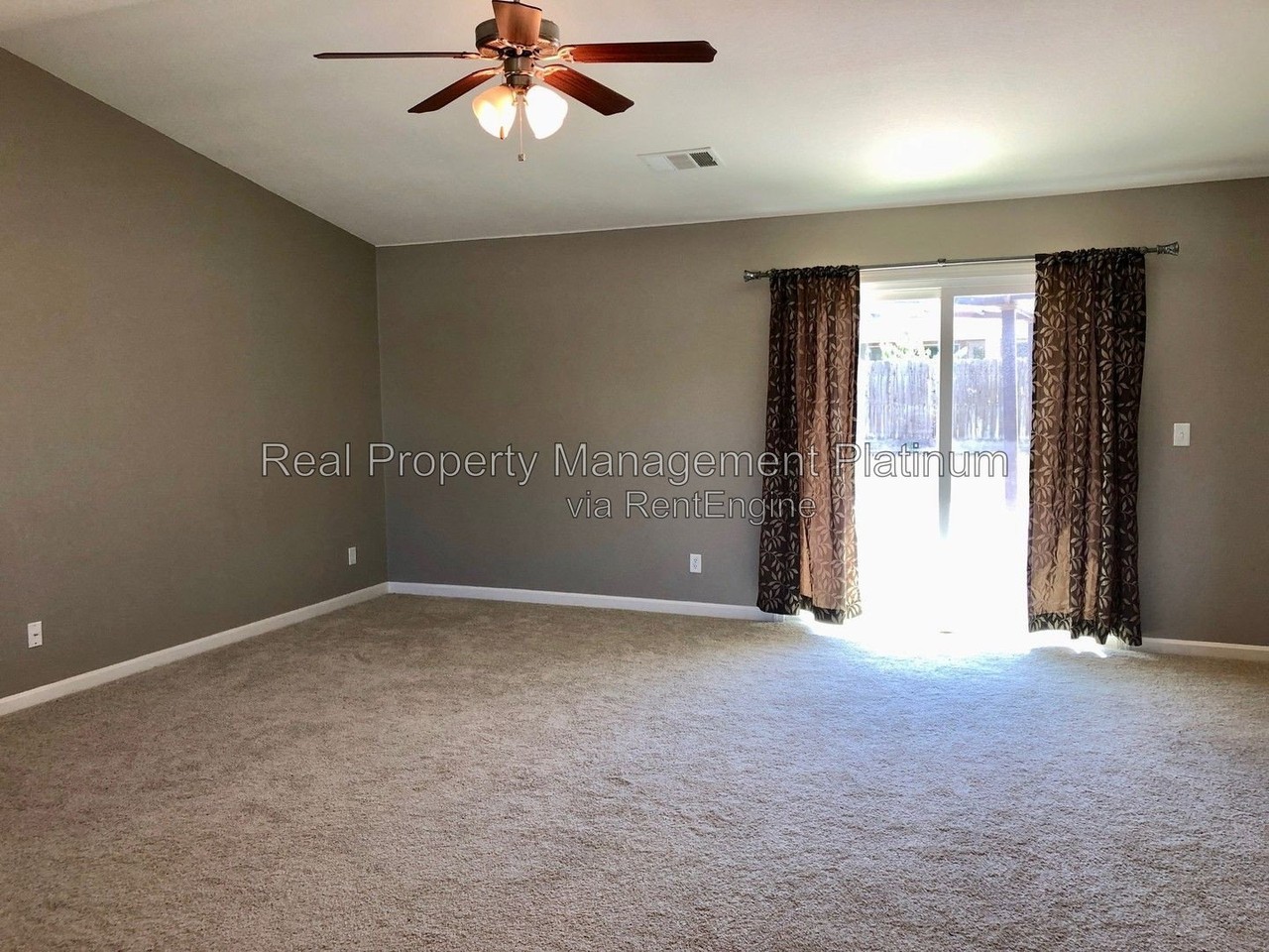 5884 E Kaviland Ave - Photo 3 of 17
