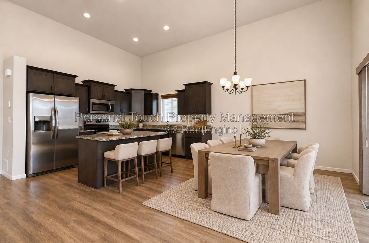1558 68th Ave S - Photo 6 of 31