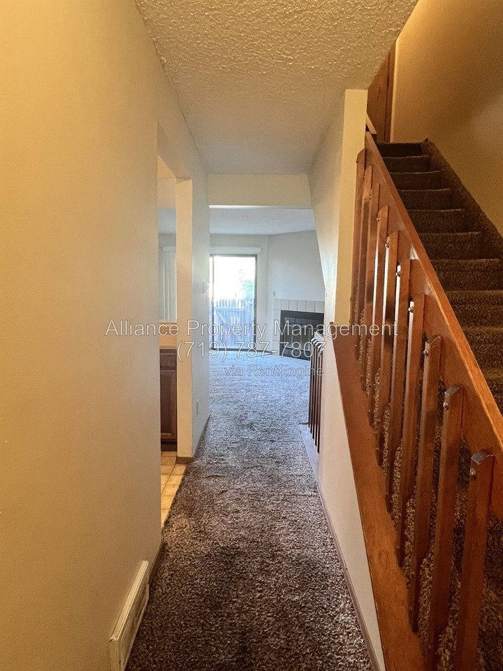 2311 Lexington Village Ln - Photo 2 of 23