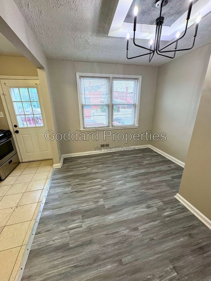 3548 Mcshane Way - Photo 4 of 16