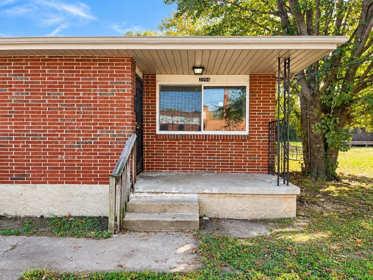 3994 Hughes Ave