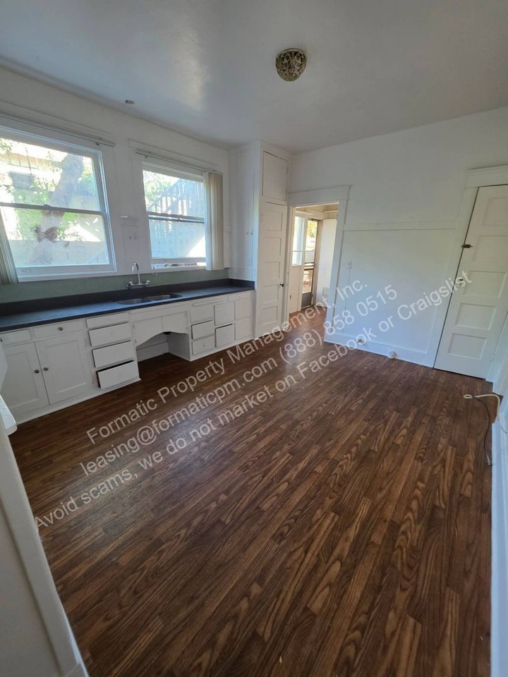 814 Brent Ave - Photo 6 of 16