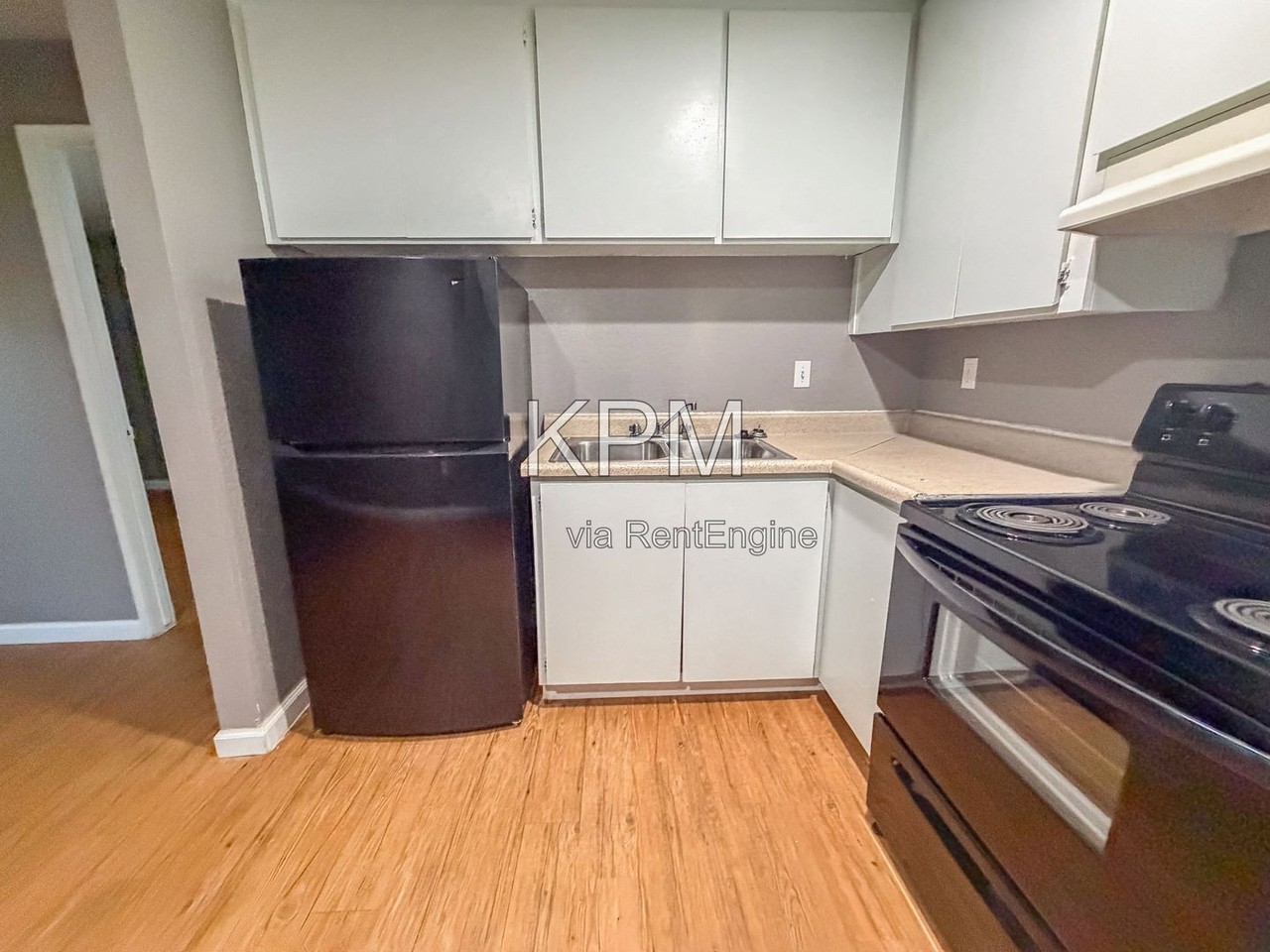 3939 N Pershing Ave #042 - Photo 4 of 11