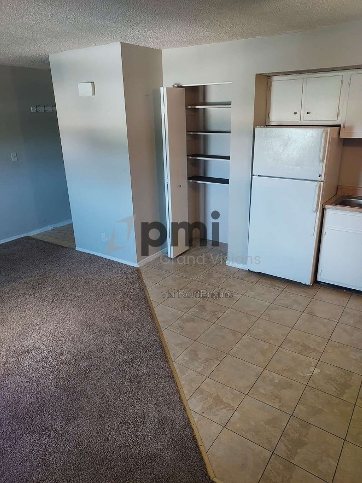 465 E Main St #6 - Photo 4 of 11