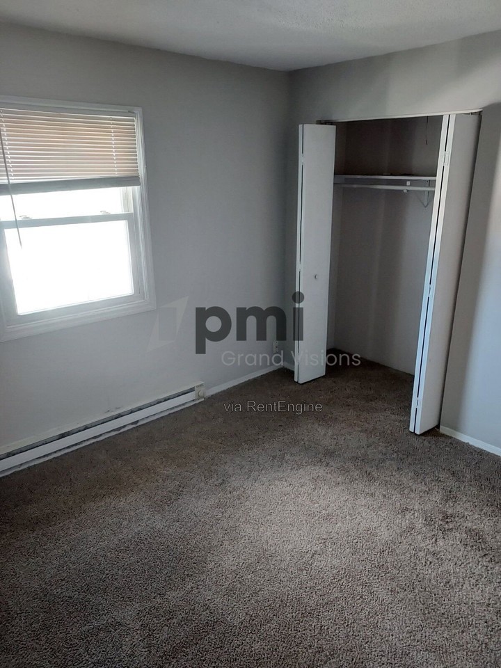 465 E Main St #6 - Photo 6 of 11