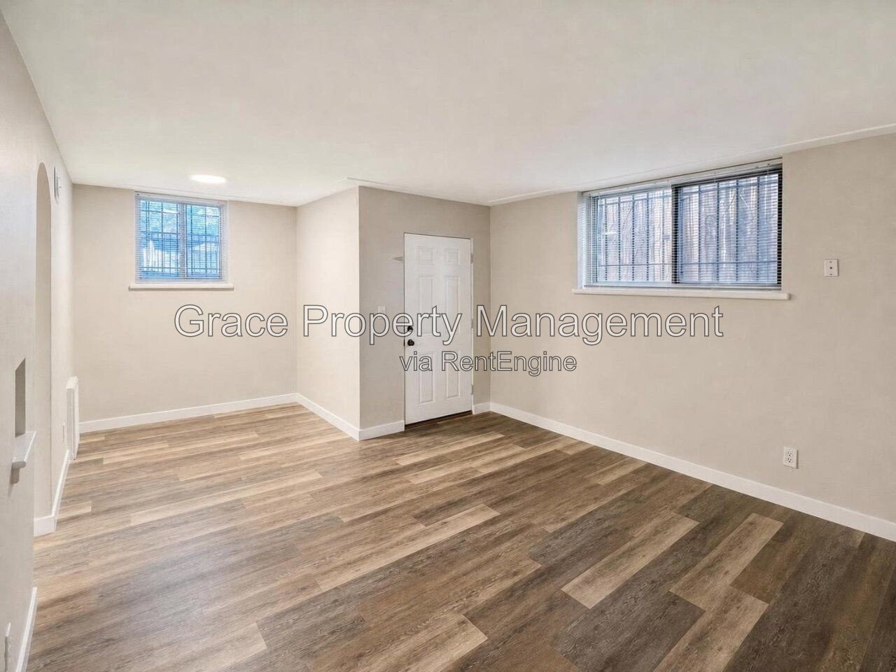 1524 Ulster St - Photo 4 of 17
