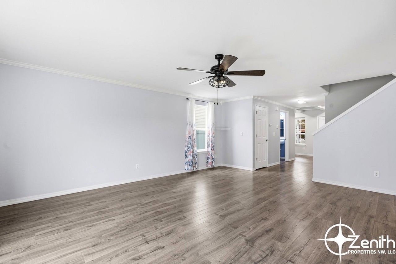 12602 Ne 26th St - Photo 4 of 42