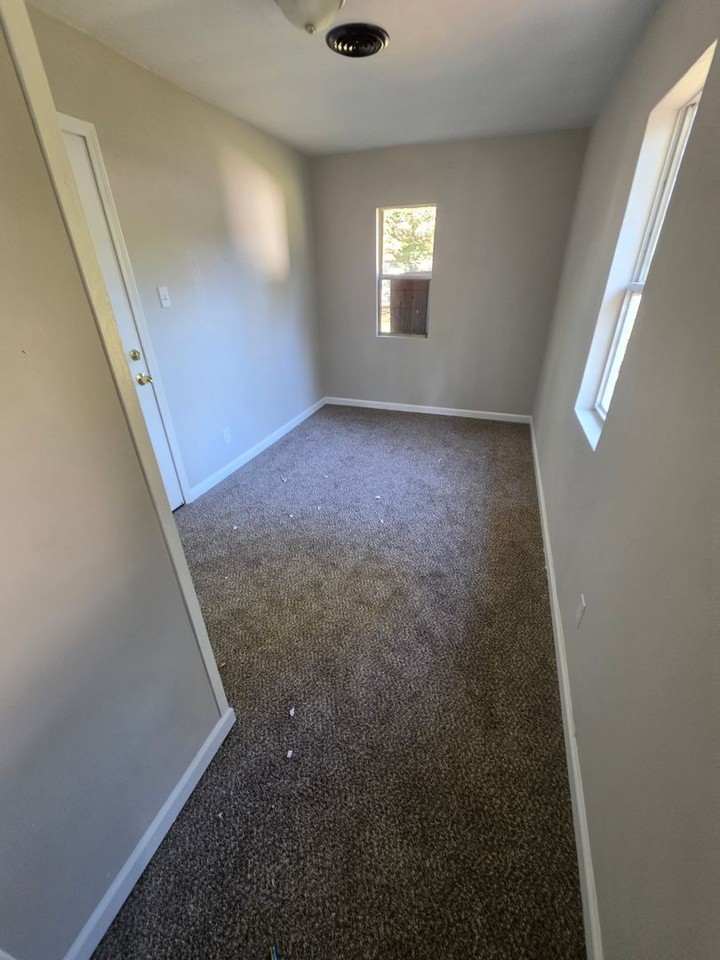 139 Saint Robert Dr - Photo 7 of 11