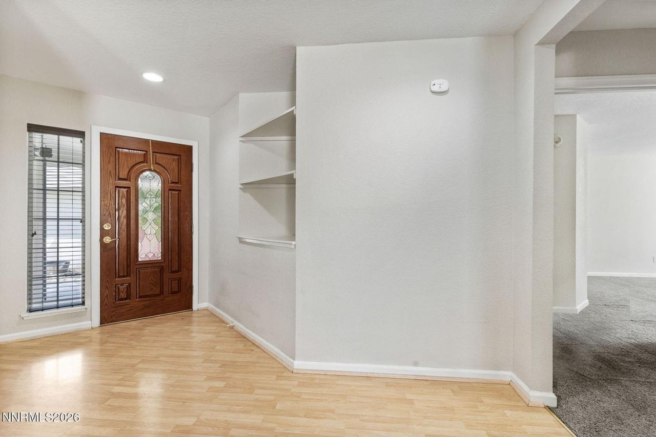 121 Sawgrass Ln - Photo 3 of 27