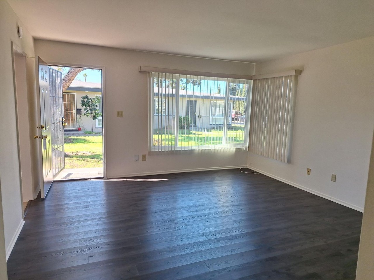 4761 Coconino Way - Photo 3 of 10