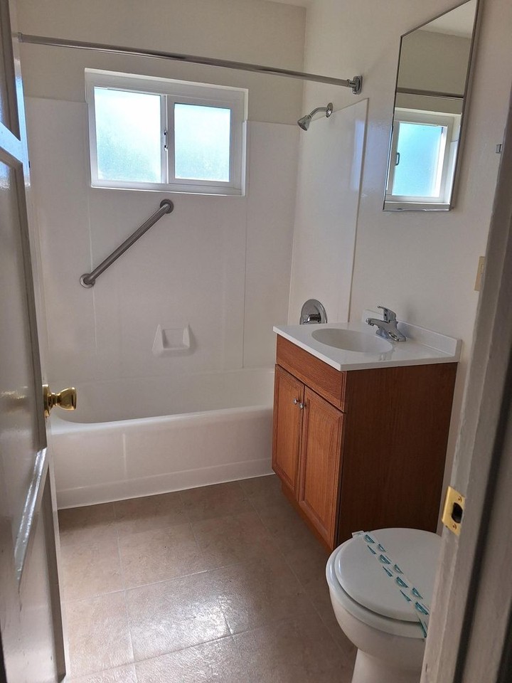 4761 Coconino Way - Photo 6 of 10