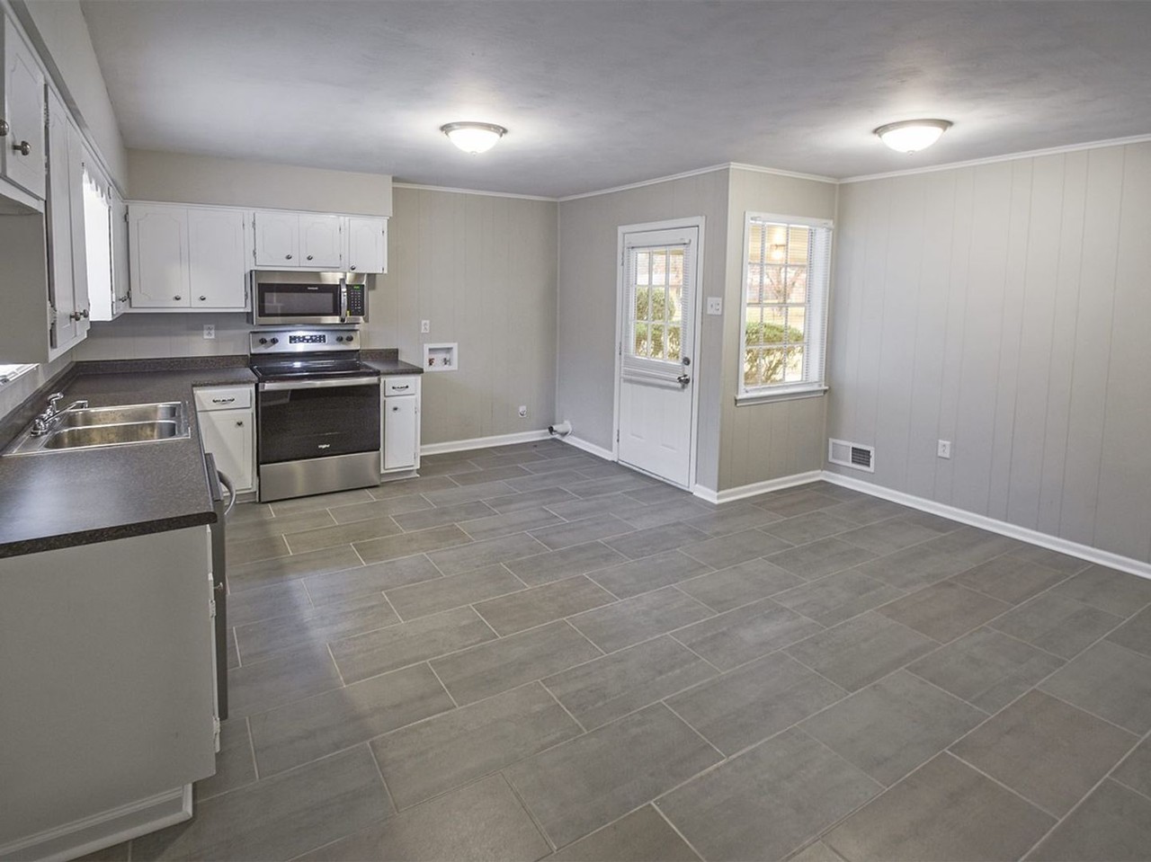 3691 Hanna Dr - Photo 7 of 16