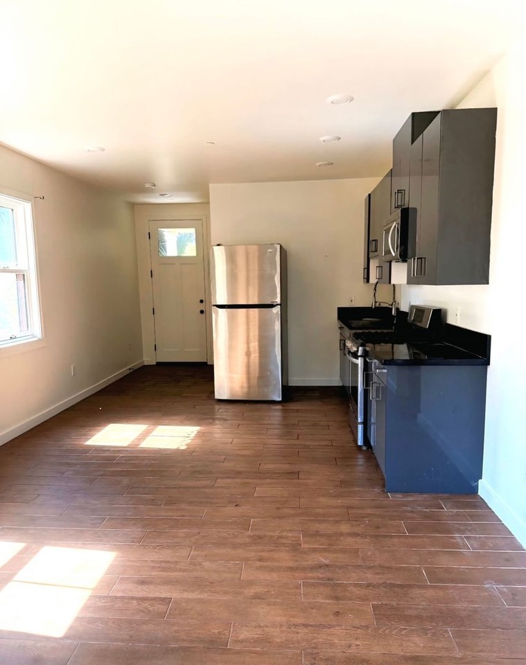610-618 Castillo - Photo 3 of 21