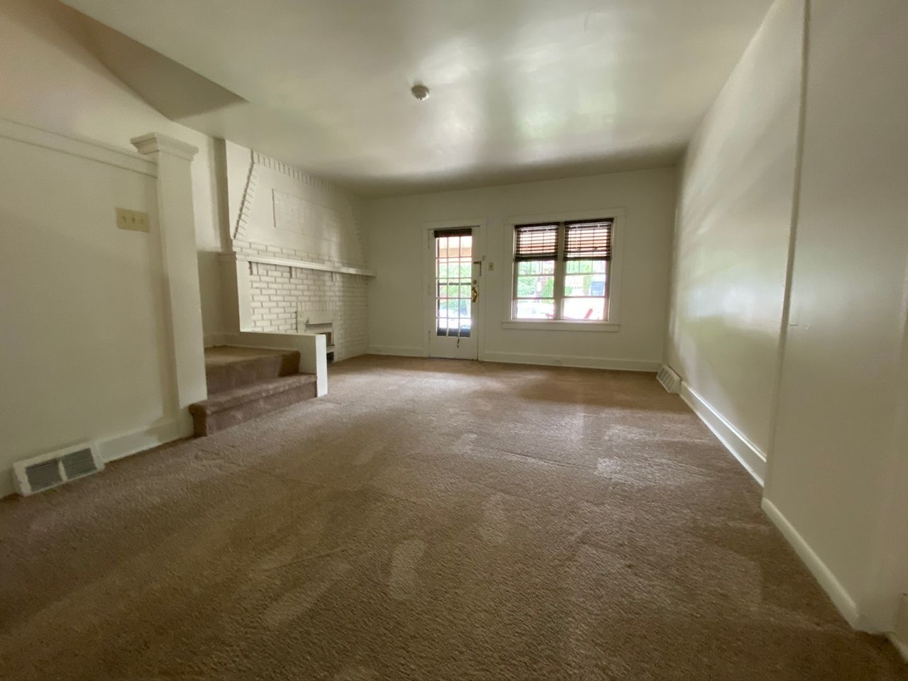 6615 Ridgeville St - Photo 4 of 11
