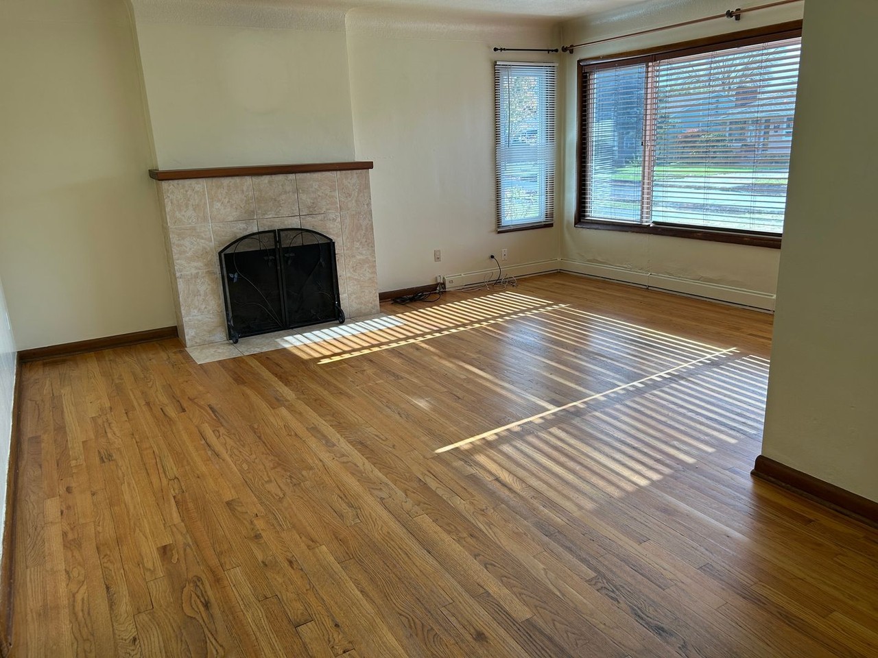 2762 Maryland St - Photo 2 of 15