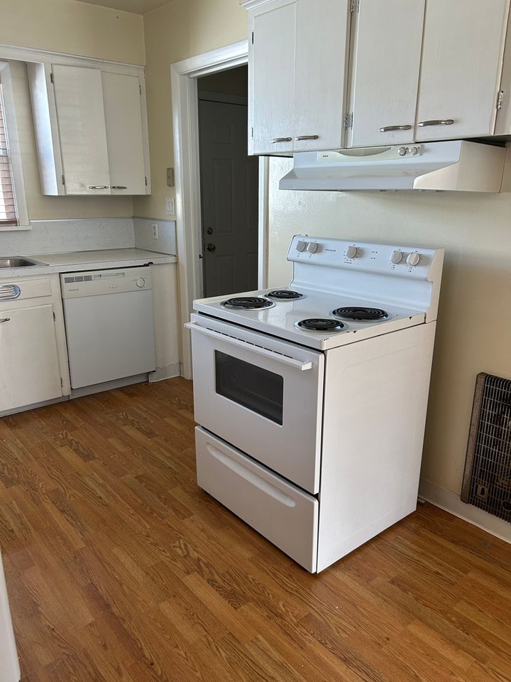 2762 Maryland St - Photo 5 of 15