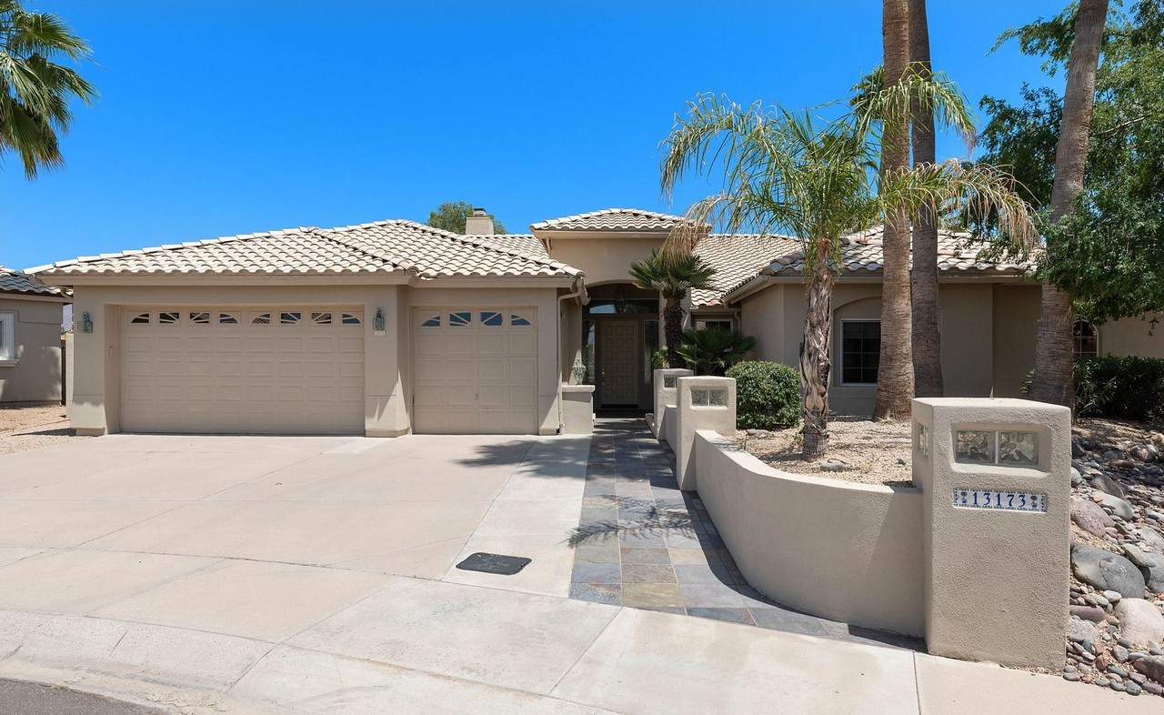 13173 N 89th Way - Photo 3 of 32