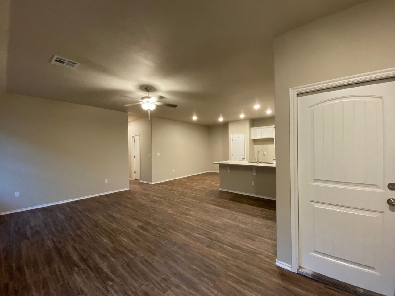10904 Nw 119th St - Photo 5 of 25